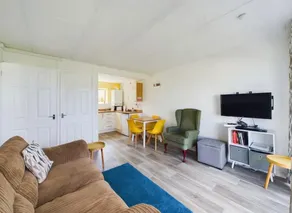 Cornish Coastal Escape with Pool Access & Beach - Image 2