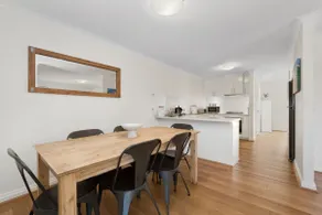 Seaside townhouse escape, stroll to the sea! - Image 5