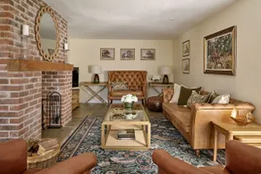 Fabulous barn conversion with private indoor pool - Image 2