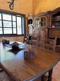 House with pool and outdoor dining area - Image 5