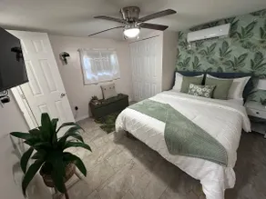 Private Suite Fully Fenced Close To Beach - Image 4