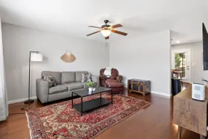 Tasteful Townhouse - Image 2
