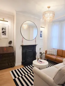 Dublin Dockland:Victorian Townhouse with fireplace - Image 5