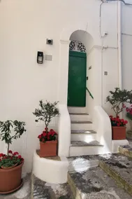 Vicolo23 | Romantic and Newly Reno: 1 min to Beach - Image 3