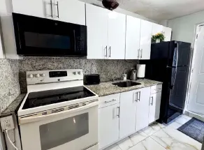 Beautiful Private Studio 123 - Image 2