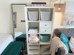 Private Studio ~ Full amenities, patio & parking! - Image 5