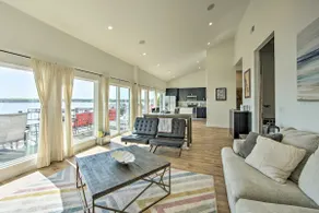 Modern Cedar Creek Lake Retreat w/ Panoramic View! - Image 2