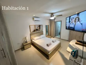 ★LUXURY★ ENTIRE APARTMENT FOR UP TO 8 PEOPLE 4 BEDROOMS - Image 4