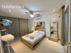★LUXURY★ ENTIRE APARTMENT FOR UP TO 8 PEOPLE 4 BEDROOMS - Image 3