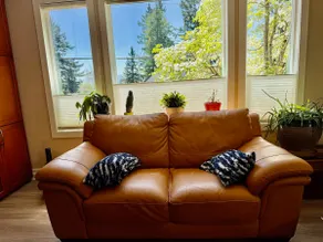 Bright Modern Suite Fully Supplied Central & Quiet - Image 3