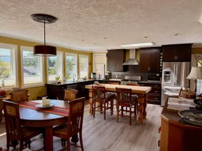 Bright Modern Suite Fully Supplied Central & Quiet - Image 2