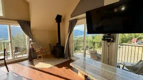 Majestic Mara Lake view, top floor apartment - Image 5