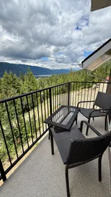 Majestic Mara Lake view, top floor apartment - Image 2