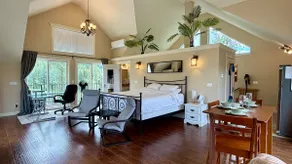 Majestic Mara Lake view, top floor apartment - Image 4