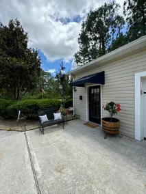 Adorable Private Guest Cottage with Bedroom&Loft. - Image 3