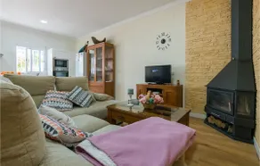 Cozy Home In San Jose Del Valle - Image 4