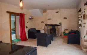 1 Bedroom Gorgeous Apartment In Gommenech - Image 4