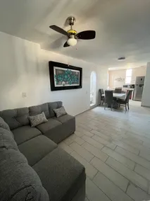 Cozy apartment 2 1/2 blocks from the beach! - Image 4