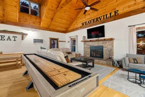 Weaverville Cabin + Mini Cabins w/ Pickleball + Hot Tub + 50 Acres - Image 3