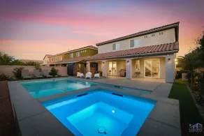 6bd Bright & Grand Home, Pool and Spa! New Sauna! - Image 2