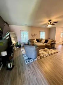 2BR/2BA Near DFW, AT&T & Epic - Image 3