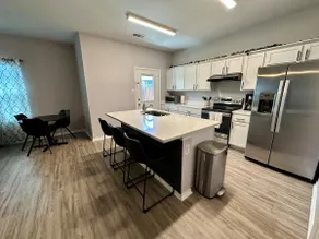 2BR/2BA Near DFW, AT&T & Epic - Image 4