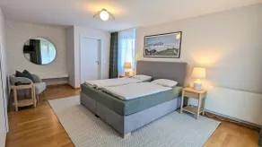 Spacious, rural and close to the airport - Image 2
