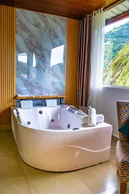 King Suite with Private Jacuzzi / Sunset - Image 5
