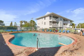 Chic Beachside Condo – moments from sugar sands! - Image 3