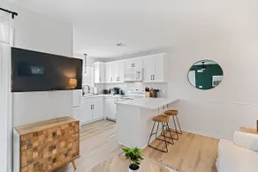 Chic Beachside Condo – moments from sugar sands! - Image 4