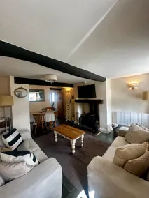 2 bedroom fell-side cottage with indoor fireplace - Image 3