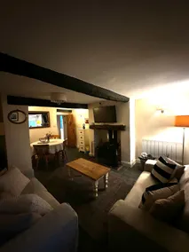 2 bedroom fell-side cottage with indoor fireplace - Image 5