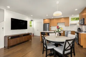 Modern & Spacious 3BR Seattle Retreat - Image 5