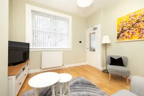 Cosy town centre cottage - Image 3