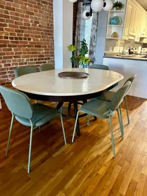 Spacious Century Townhome near Byward Market - Image 5