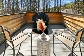 Skiers Delight at Whitefish Mountain Resort - Image 2