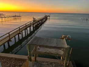 Bay Haven on Copano- 4 bdrm w/ 200+ft Fishing Pier - Image 2
