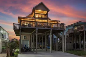 Ocean Sunrise Views, 3 Bedrooms, Sleeps 12 - Image 5
