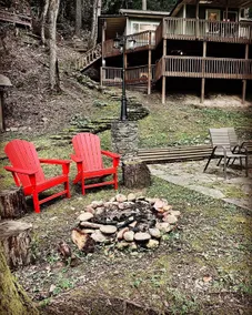 Secluded Creekside Cabin in Morganton near Linville Gorge - hot tub - Image 3