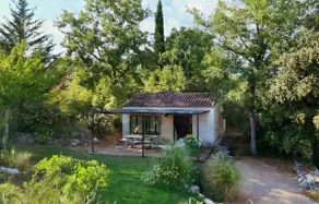 Small slice of heaven with private garden and pool - Image 2
