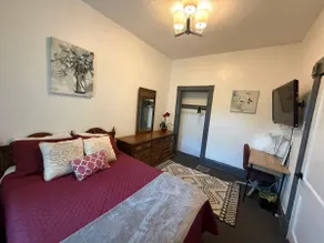 Cozy Vacation Home Parking 5mi OTR sleep 8 Concert - Image 3