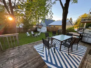 Holiday House on Huron - Image 3