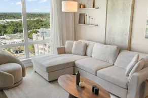 The Louie - Luxe 1BR Condo DT w/ Rooftop Pool, Gym - Image 4