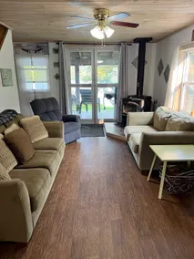 Denbigh Lakeside Cottage - Image 2