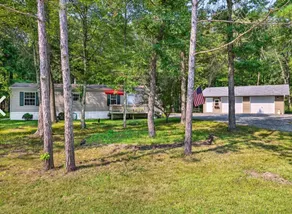 Hatfield Cabin w/ Heated Garage on Trail - Image 4