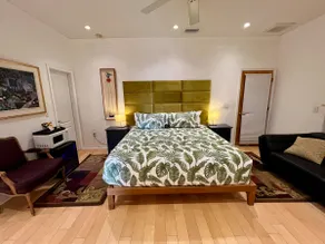 The Signature Orange Grove King Suite - Image 2