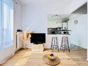 The Cocoon • King Size Bed • Near Sports Park - Image 5