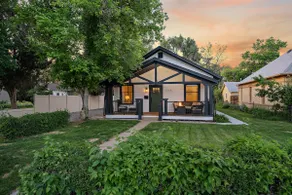 Walk to Dining | Fire Pit | Golden Boulder Denver - Image 2