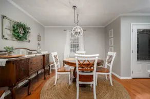 Single-Story Manchester Home Close to Parks! - Image 2