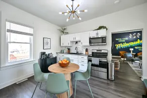 Stylish Bay View Guest House, Walk to Bars+Dining - Image 4
